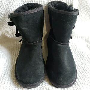 Koolaburra by UGG Victoria Short Black Suede Bow Boots Youth Size 5 Fur Lined